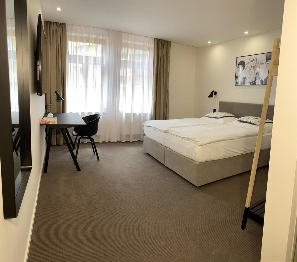Rozmaryn Hotel B&B Rakovník エクステリア 写真