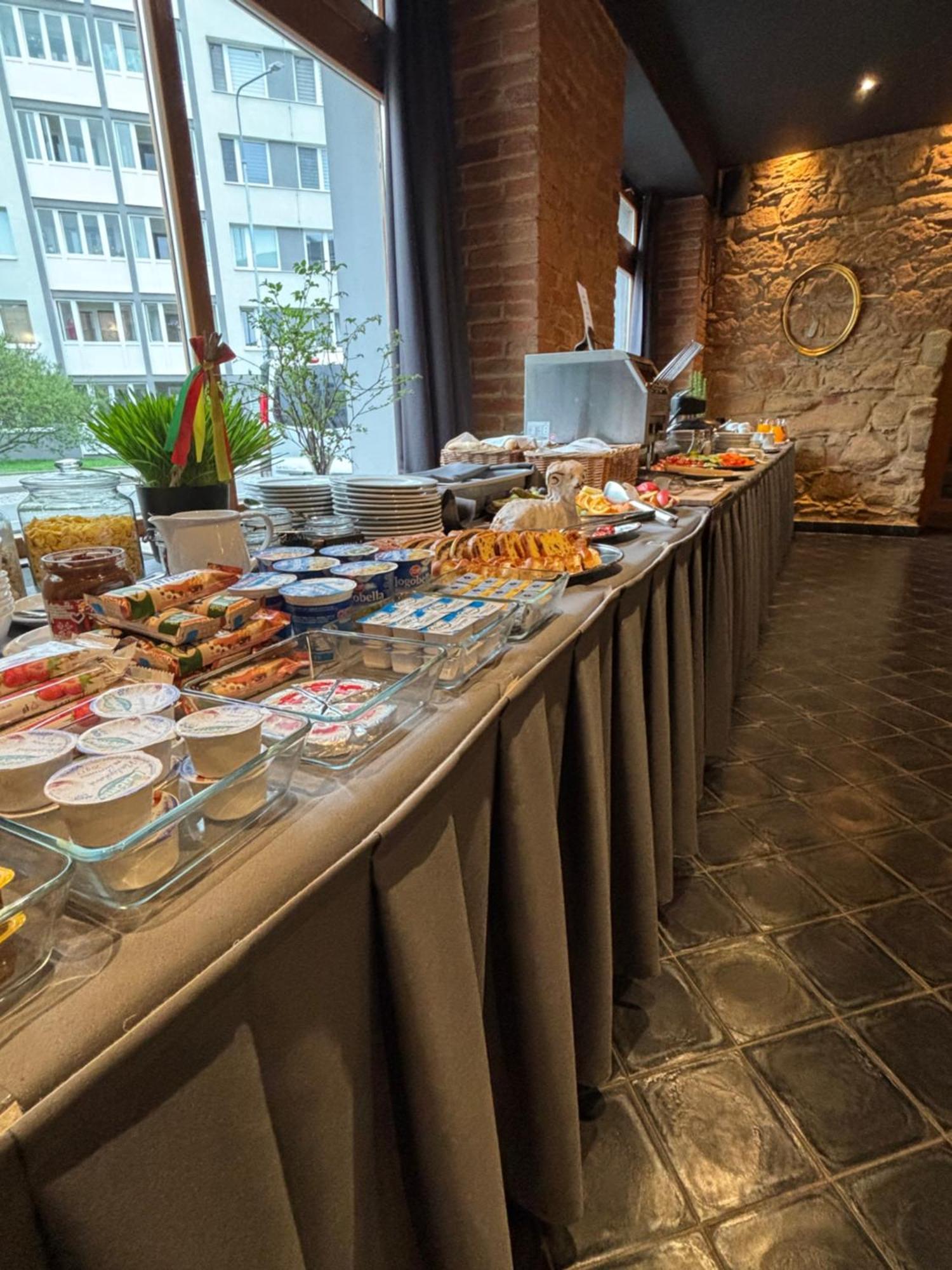 Rozmaryn Hotel B&B Rakovník エクステリア 写真