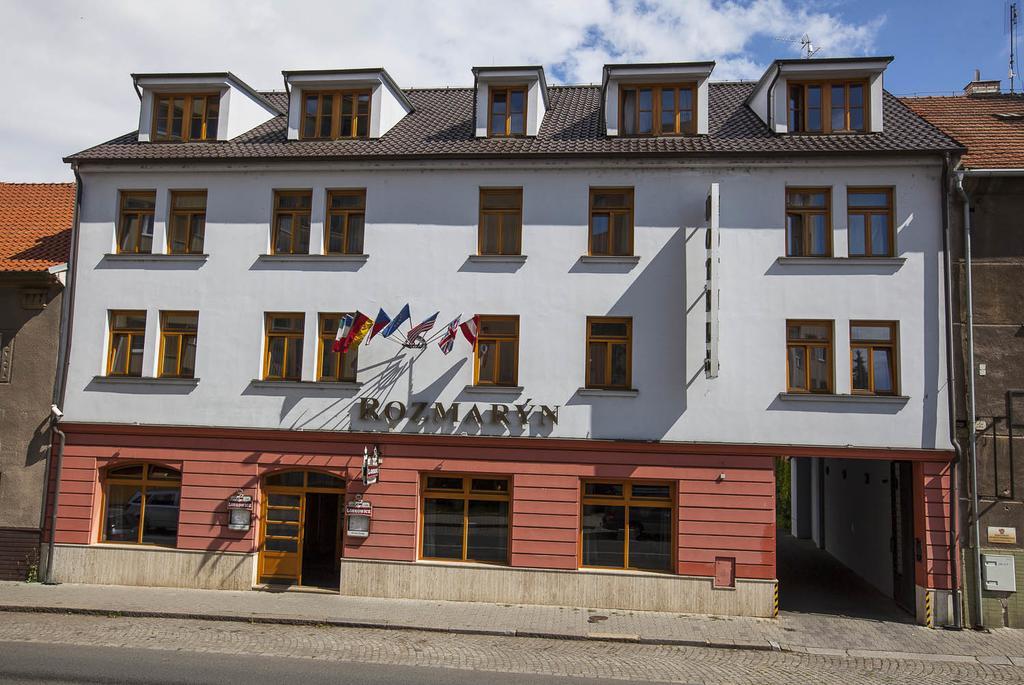 Rozmaryn Hotel B&B Rakovník エクステリア 写真