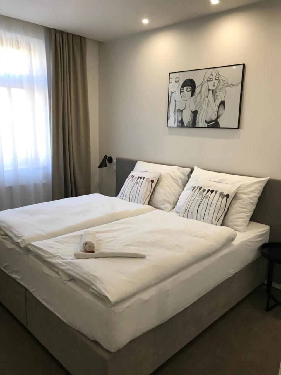 Rozmaryn Hotel B&B Rakovník エクステリア 写真