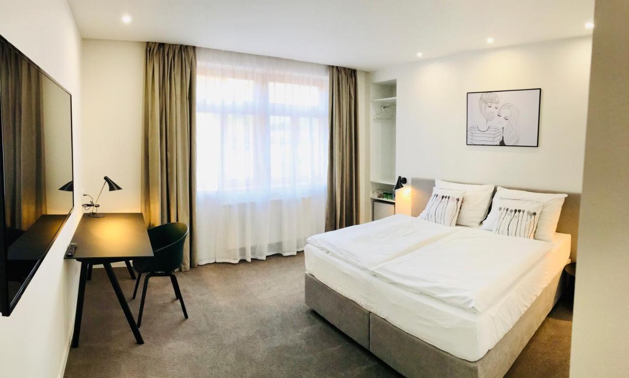 Rozmaryn Hotel B&B Rakovník エクステリア 写真