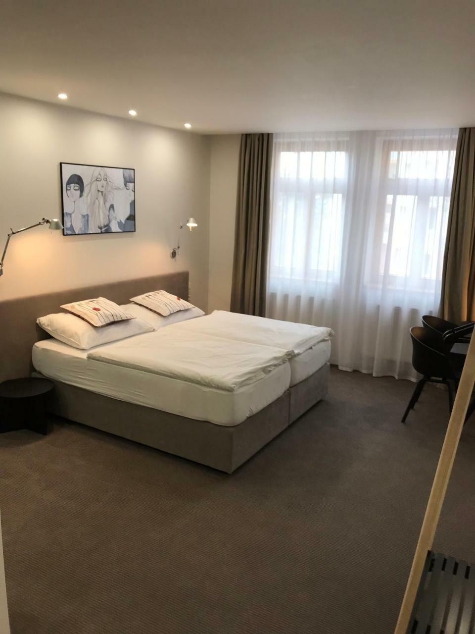 Rozmaryn Hotel B&B Rakovník エクステリア 写真